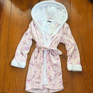 NWT robe with wineglasses and bows